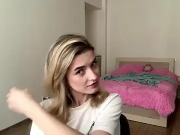 Stripchat Sex Cam of Midnight_Postcard