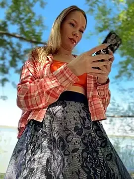 Stripchat Adult Webcam of LavenderHot
