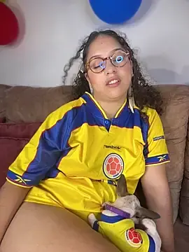 Stripchat Watch Live Sex Cams of Shara_dreams