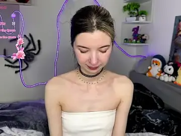 Stripchat Free Porn Cam of Emmie_shy