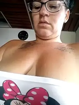 Stripchat Free Porn Cam of tugordita-hot