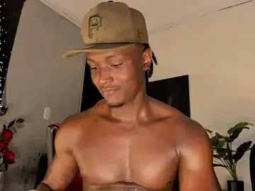 Stripchat Free Live Porn of DannSmmith