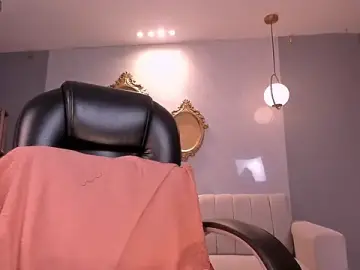 Stripchat Nude Webcam of IsabelBornner