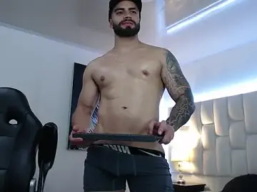 Stripchat Live Sex Cam of tony_goldstein