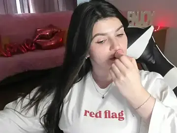 Stripchat Sex Cam of KisaModel