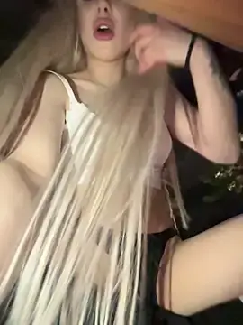 Stripchat Free Live Porn of AlyssaFoxx_