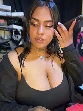 Stripchat Free Porn Cam of Nahomy-fire