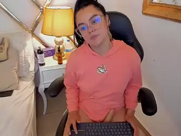 Stripchat Free Porn Cam of Perla_Watson
