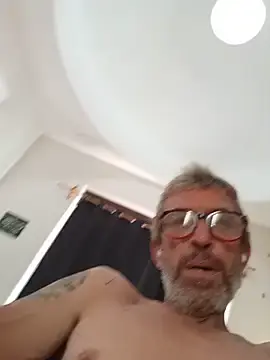Stripchat Adult Video Chat of chris-sbh11