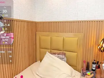 Stripchat Live Sex Cam of LOLAMAXI
