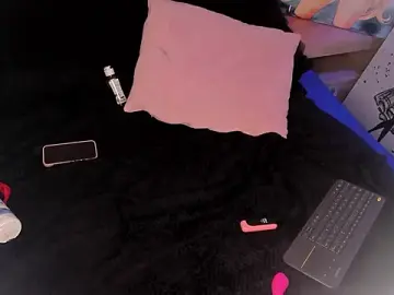 Stripchat Adult Webcam of KittyVelve