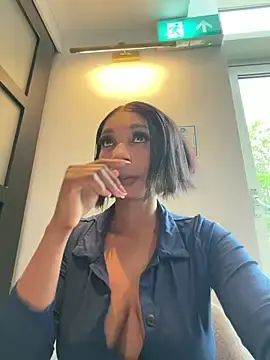 Stripchat Free Live Porn of ___Nessa