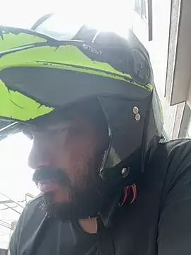 Stripchat Sex Cam of MichaelBear_21