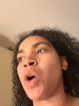 Stripchat Live Porn of Kiki_hammyy