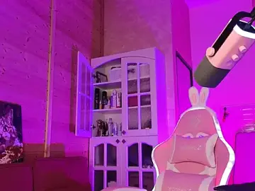 Stripchat Best live sex cam show of Lady_Shine
