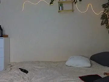 Stripchat Watch Live Sex Cams of serenahall_