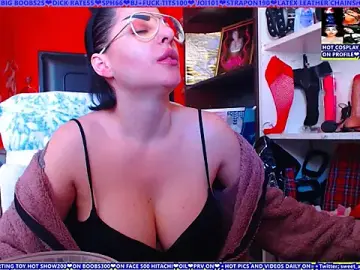 Stripchat Sex Chat of cuminmenowbbyx