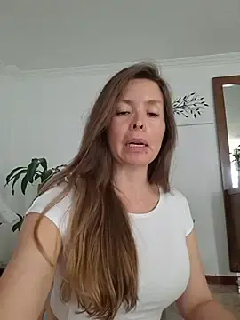 Stripchat Watch Live Sex Cams of karina_warthon
