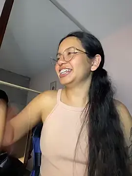 Stripchat Free Porn Cam of Rosita_forever_
