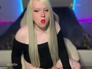 Stripchat Adult Webcam of camsmiley