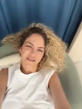Stripchat Live Sex of _Velora