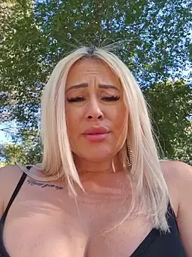 Stripchat Sex Chat of MILFBARBY