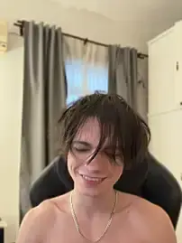 Stripchat Watch Live Sex Cams of SasukeUhchiaa