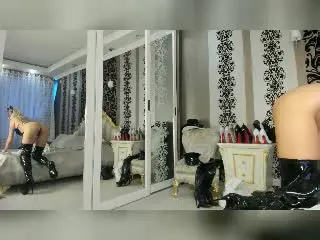 Xlovecam Best Webcam of MademoiselleBella