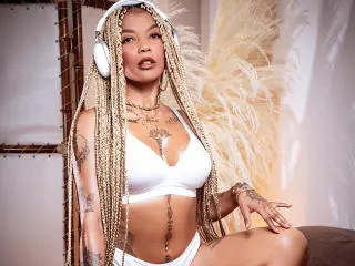 Xlovecam Live Porn of KenyaCarper