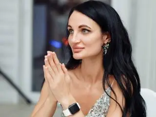 Xlovecam Free Live Porn of TinaMart