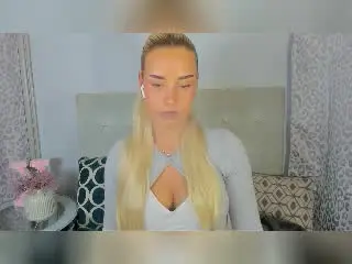 Xlovecam Adult Video Chat of KristyQueen