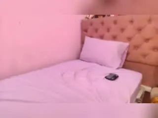 Xlovecam Free Porn Cam of EimyFlorian