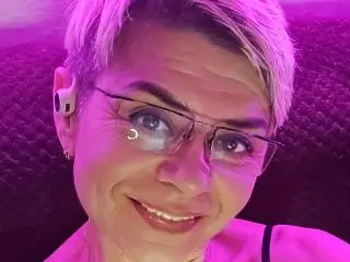 Xlovecam Private Sex Chat of FentaziMelody