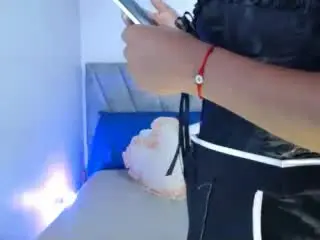 Xlovecam Nude Webcam of Caylin