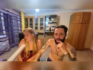 Xlovecam Free Live Porn of MikeAndAnna