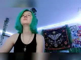 Xlovecam Free Porn Cam of LouellaDupaski