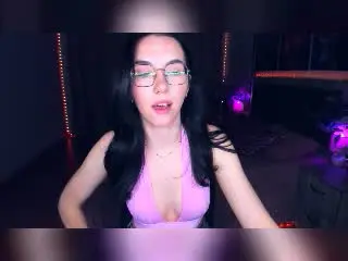 Xlovecam Live Sex Cam of TriciaBarnes