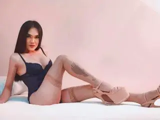 Xlovecam Free Porn Cam of SexyTemptacious