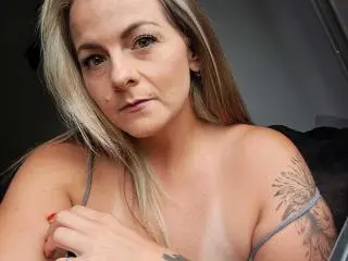 Xlovecam Free Live Porn of PerlaGoloza